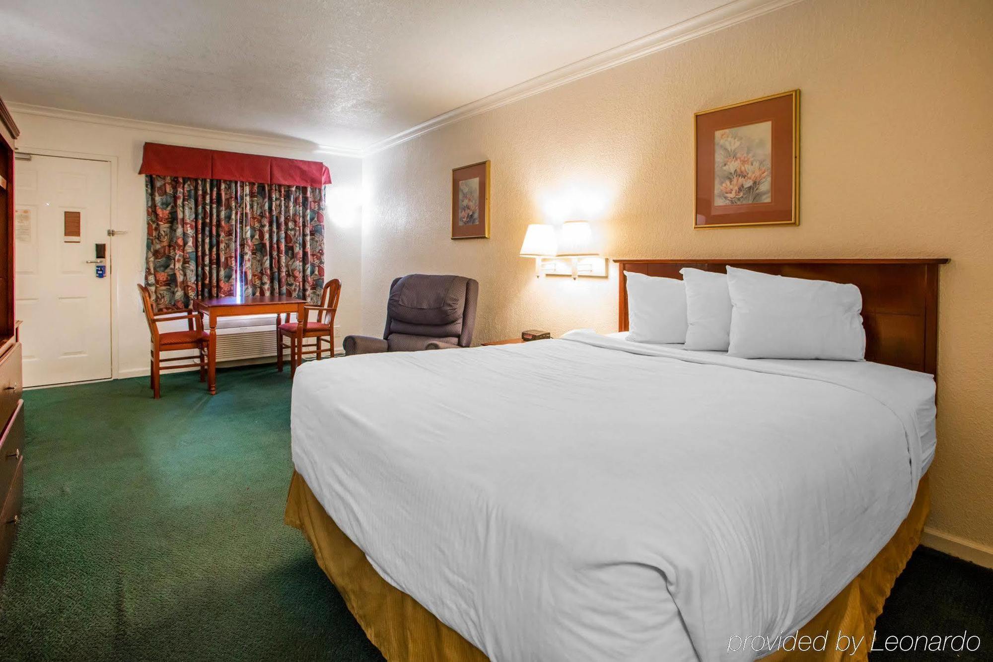 ايغ هاربور تاونشيب Hometowne Studios By Red Roof Egg Harbor-Atlantic City Airport المظهر الخارجي الصورة