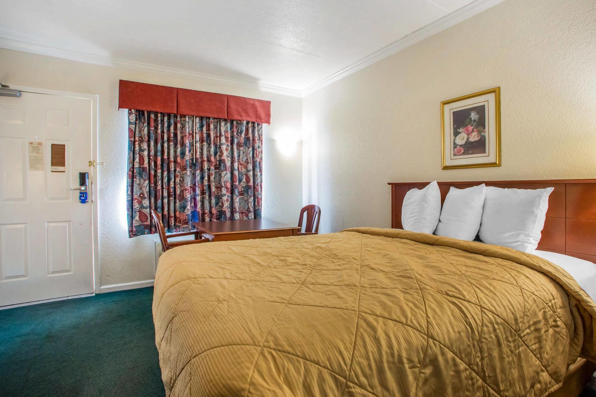 ايغ هاربور تاونشيب Hometowne Studios By Red Roof Egg Harbor-Atlantic City Airport المظهر الخارجي الصورة